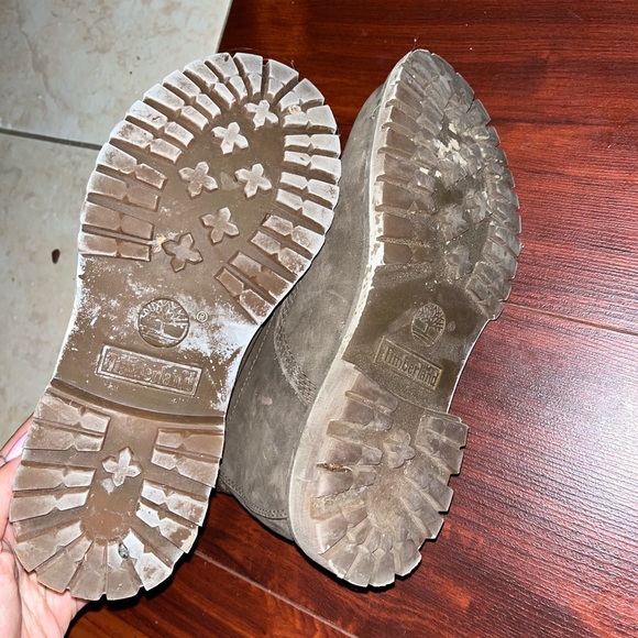 Timberlands - Picture 3 of 5